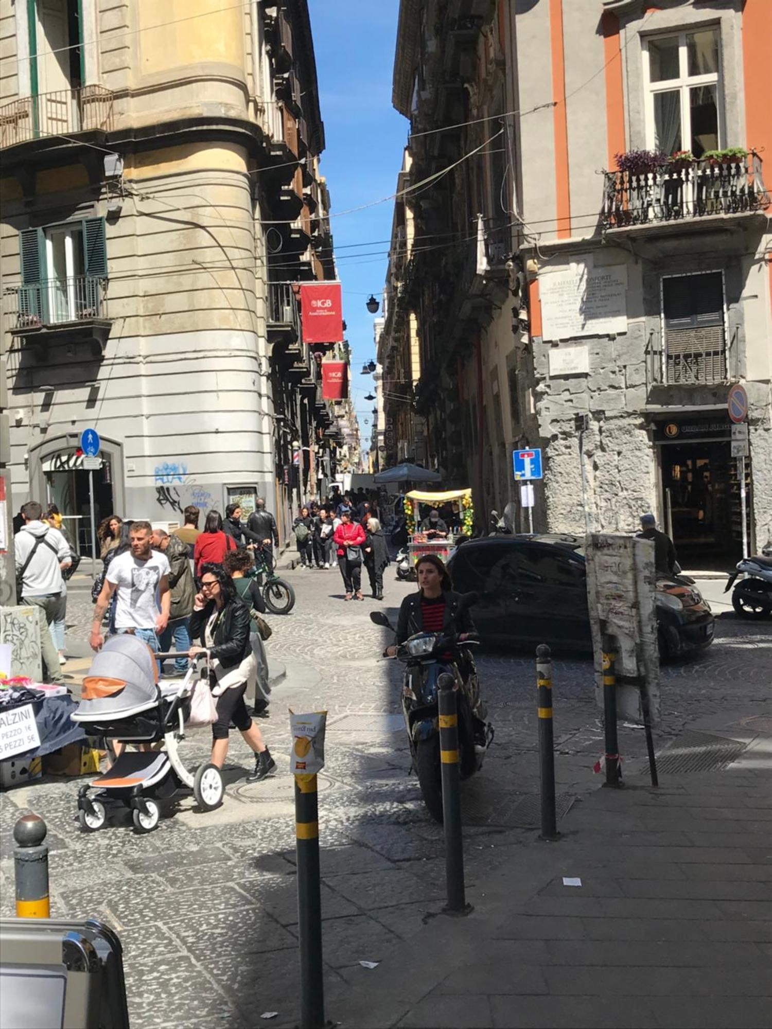 Dilemma Bed & Breakfast Napoli Bagian luar foto